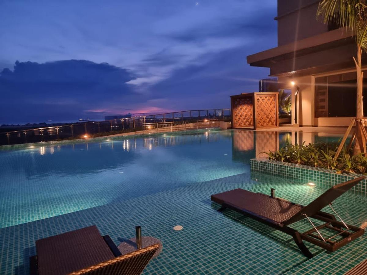 Luxury Couple Suites L Free Netflix L Massage Chair L Bathtub L Wifi 200Mbps L Town Area Bali Residence Malacca Εξωτερικό φωτογραφία